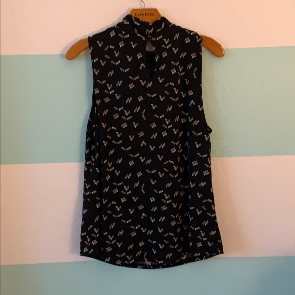 WHBM MU Mock Shirred Shell - Picture 6 of 8